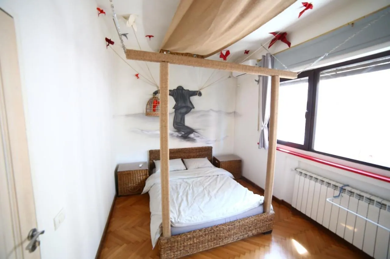 Hostel Bauhaus Бухарест