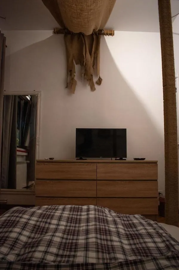 Hostel Bauhaus Бухарест